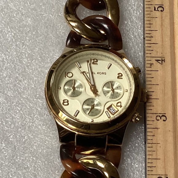 Michael Kors Women’s Runway Twist Chronograph Watch MK-4222 - Picture 11 of 16